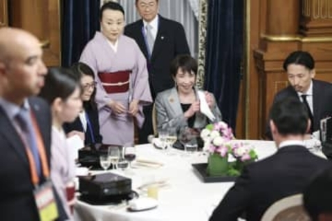 首相、中央アジア首脳と夕食会　中国ロシアにらみ連携強化