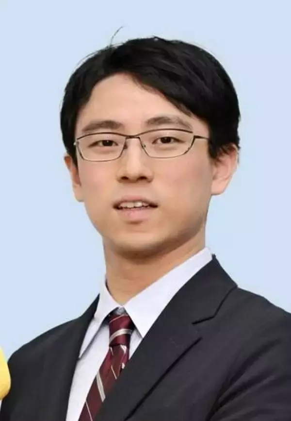 一力が先勝　囲碁の名人戦第1局