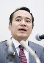 農相、道路予算削減発言を認める　「誤解招いた」釈明、辞任はせず