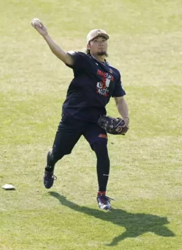 休養日に伊藤、宮城らが自主練習　WBC日本代表強化合宿