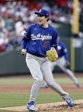 ドジャース佐々木、3敗目も収穫　序盤乱した制球を試合中に修正