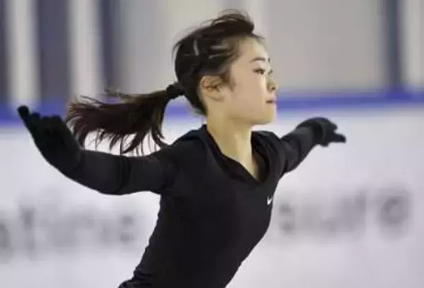 島田麻央、シニアへ意気込み　フィギュア木下勢が公開練習