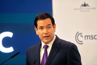 米国務長官「欧州と運命共有」　懸念払拭、同盟負担も要求