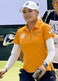 「桑木志帆「優勝狙える位置で」　ゴルフのCATレディース」の画像1