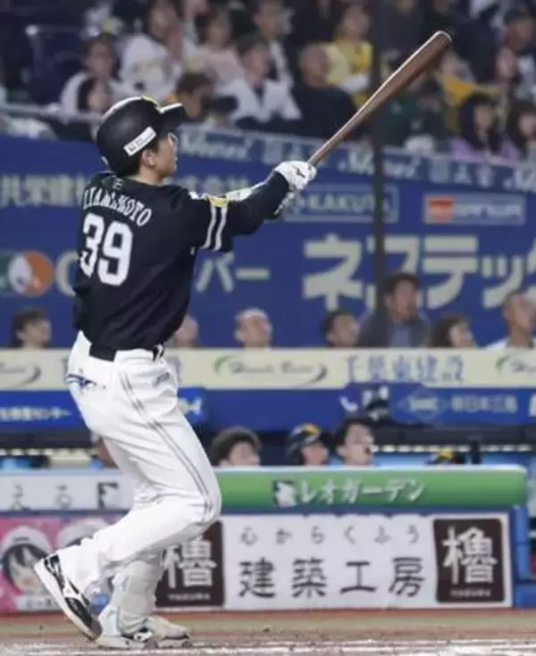 ロ3―4ソ（2日）　ソフトバンク、逆転勝ちで7連勝