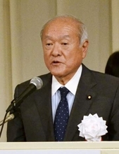 ガソリン補助金の見直し示唆　自民・鈴木幹事長「財政に負担」