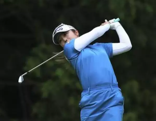 佐久間朱莉と吉田鈴が首位で並ぶ　女子ゴルフ第2日