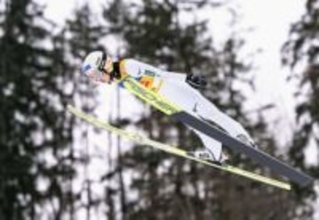 丸山は8位、プレブツ優勝　W杯ジャンプ女子第13戦