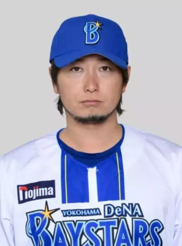 前DeNAの三嶋一輝が引退　黄色靱帯骨化症から復帰