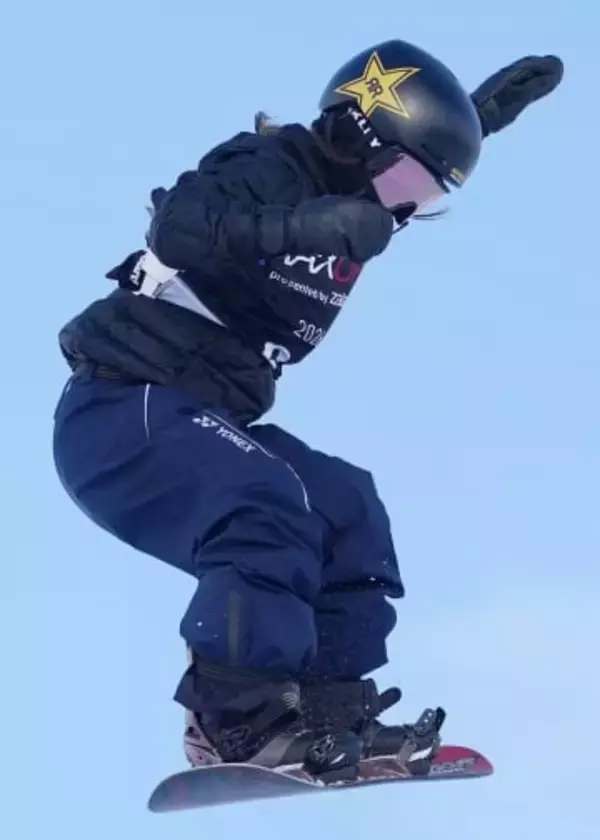 岩渕麗楽が予選1位、五輪確実に　スノボW杯スロープ、鈴木萌々も