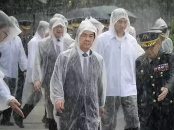 台湾の頼総統「中国の野心」非難　金門島の激戦地訪問