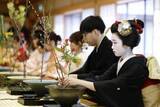 「華道家元・池坊道場「初生け式」　振り袖はかま姿で新春祝い」の画像1