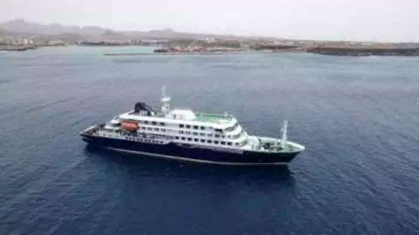 カナリア諸島に到着へ　ハンタウイルス集団感染疑いの船