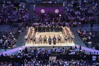 パリ公演、大盛況で千秋楽　31年ぶり、伝統国技を発信