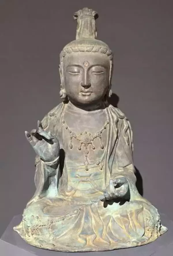 対馬仏像の新たな複製公開　韓国・公州の博物館