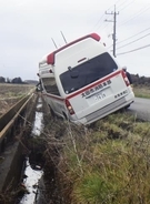 妊婦を救急搬送中に脱輪、流産　18分遅延、群馬・太田消防