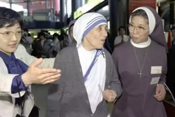 ＜あのころ＞マザー・テレサさん初来日　45年前の4月22日