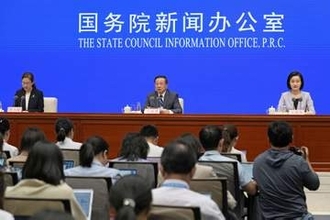 中国4.3％成長に減速　4～6月、政府目標下回る