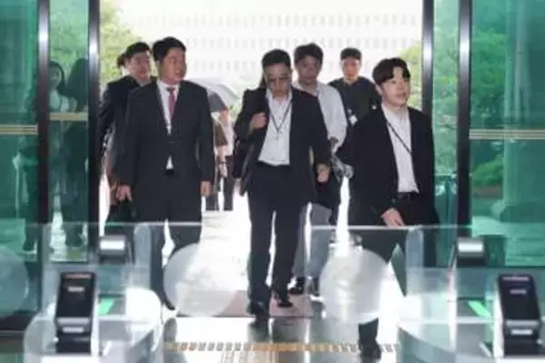 韓国中央選管を家宅捜索　統一地方選、投票用紙不足問題