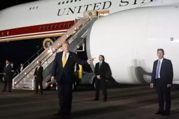 米「おとり」機体に閣僚搭乗　大統領乗り換えで、報道