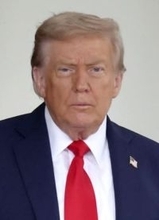 被害者女性と「何時間も」　トランプ氏、米富豪疑惑で