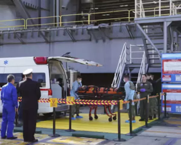 手に放射性物質が付着、日米訓練　横須賀、原子力空母の乗組員