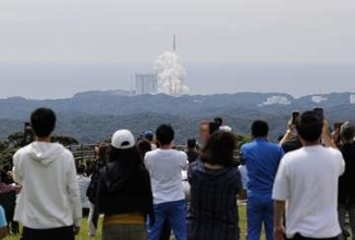 H3ロケット6号機打ち上げ成功　主エンジン3基新形態、衛星分離