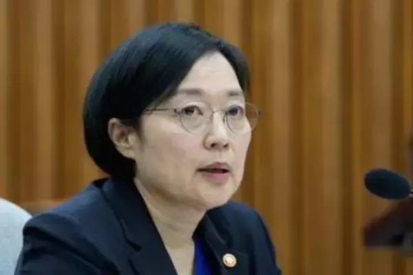 韓国首相に韓聖淑氏就任　ネイバー前社長、女性2人目