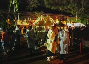 高野山「御社」で上遷宮式　神仏習合の儀礼、厳かに