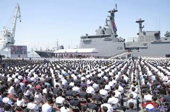 北朝鮮、海軍に新型駆逐艦が就役　核武装化、金氏「陳腐さ終止符」