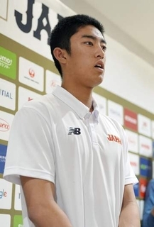横浜・織田翔希、進路は「まだ」　野球のU18日本代表が帰国