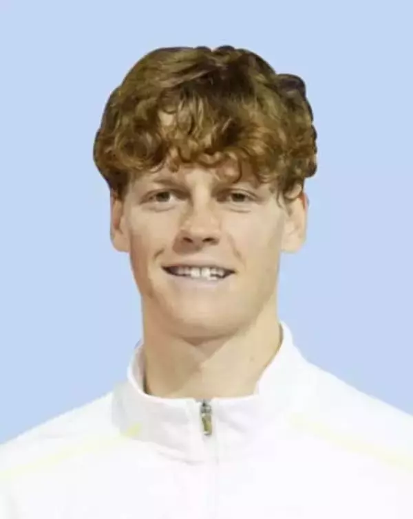 男子テニス、シナーが大会2連覇　日東電工ATPファイナル