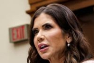 移民対策の米国土安保長官を解任　トランプ第2次政権の閣僚で初