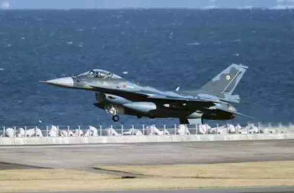 部品取り付け不備でエンジン異常　空自、茨城沖のF2戦闘機墜落