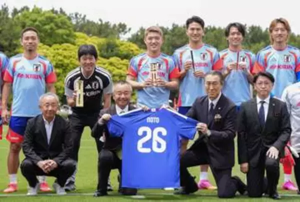 サッカー日本代表に輪島塗の箸　森保監督「われわれも応援」