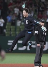 西5―4広（10日）　長谷川、連夜のサヨナラ打