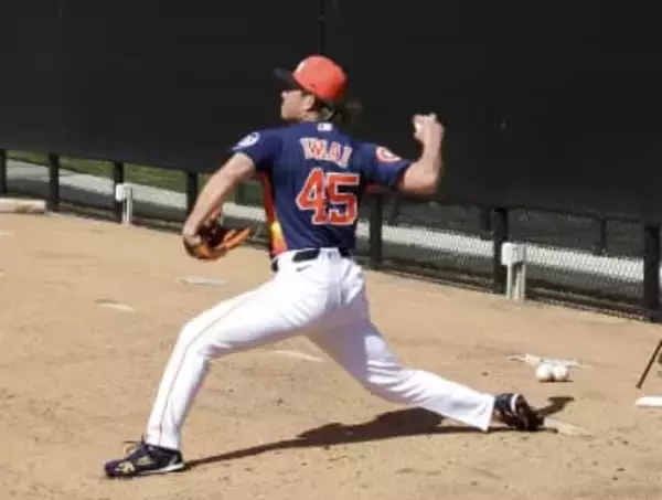 今井はブルペンで19球　大谷、山本は実戦形式登板