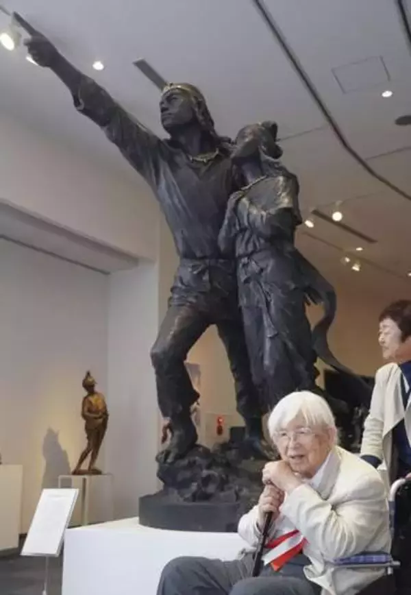 100歳彫刻家「仕事楽しい」　中村晋也さん、青森で記念式典