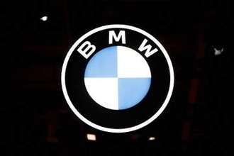 BMW、管理職20％削減へ　AIを活用し経営合理化