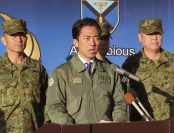 南西防衛強化「喫緊課題」　小泉氏、長崎で部隊視察