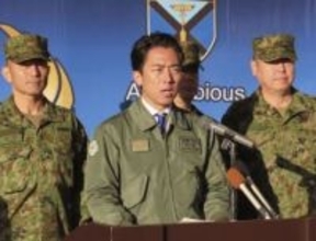 南西防衛強化「喫緊課題」　小泉氏、長崎で部隊視察