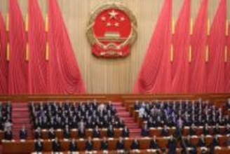 中国、GDP目標引き下げ　26年「4.5～5.0％」