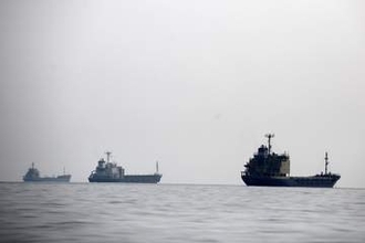 石油高騰で企業6割影響　公取委調査、利益減少