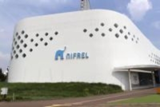 大阪「ニフレル」開館10年　動物や魚、生き物の個性伝えたい