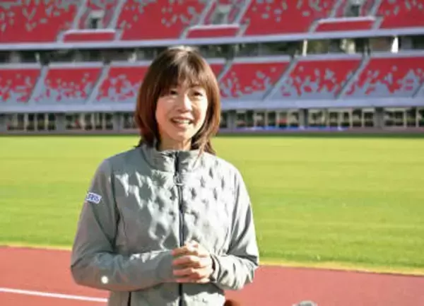 高橋尚子さんがパロマ瑞穂視察　アジア大会のメイン会場