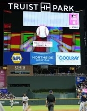 「判定異議」成功率は51.3％　MLB、投球判定ロボット導入で