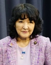 東京円、156円台前半　財務相が円安けん制