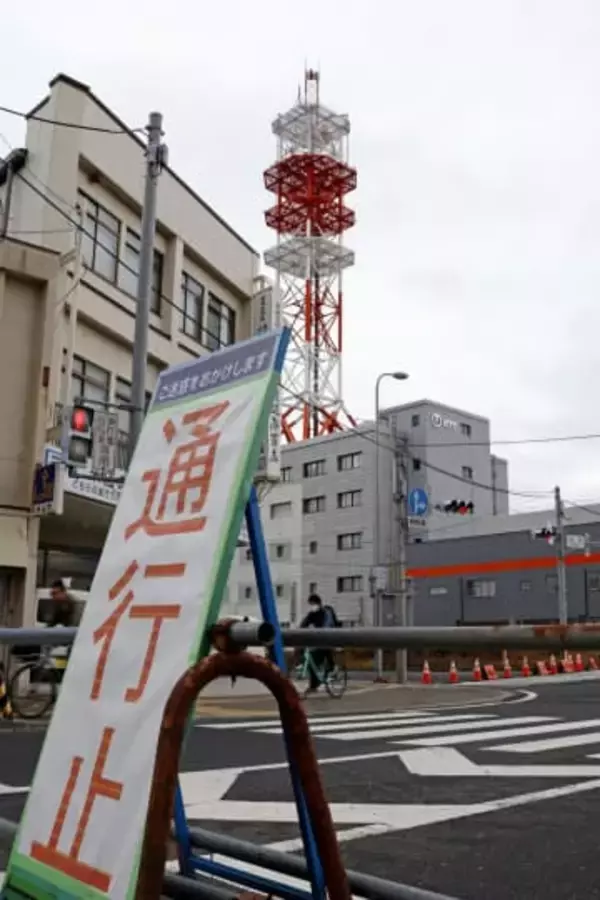 青森八戸、鉄塔倒壊恐れ避難指示　周辺48世帯、接合ボルト外れる