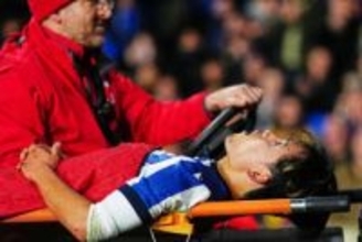 久保建英は左太もも裏負傷　全治は非公表、バルサ戦で交代