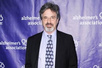 ロバート・キャラダインさん死去　「ナーズの復讐」主演